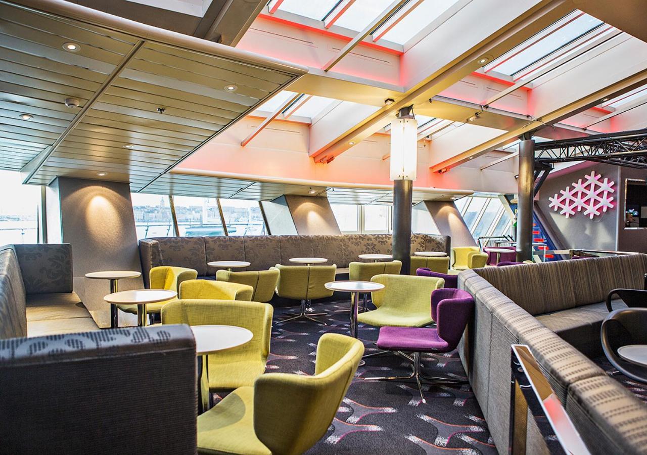 ホテル Viking Line Ferry Viking Cinderella - One-Way Journey From Helsinki To Stockholm エクステリア 写真